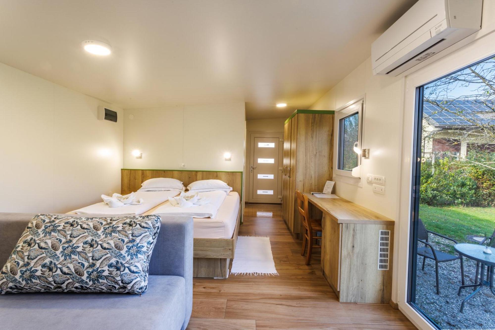 Mobile House Vegov Hram Hotel Dol pri Ljubljani Luaran gambar